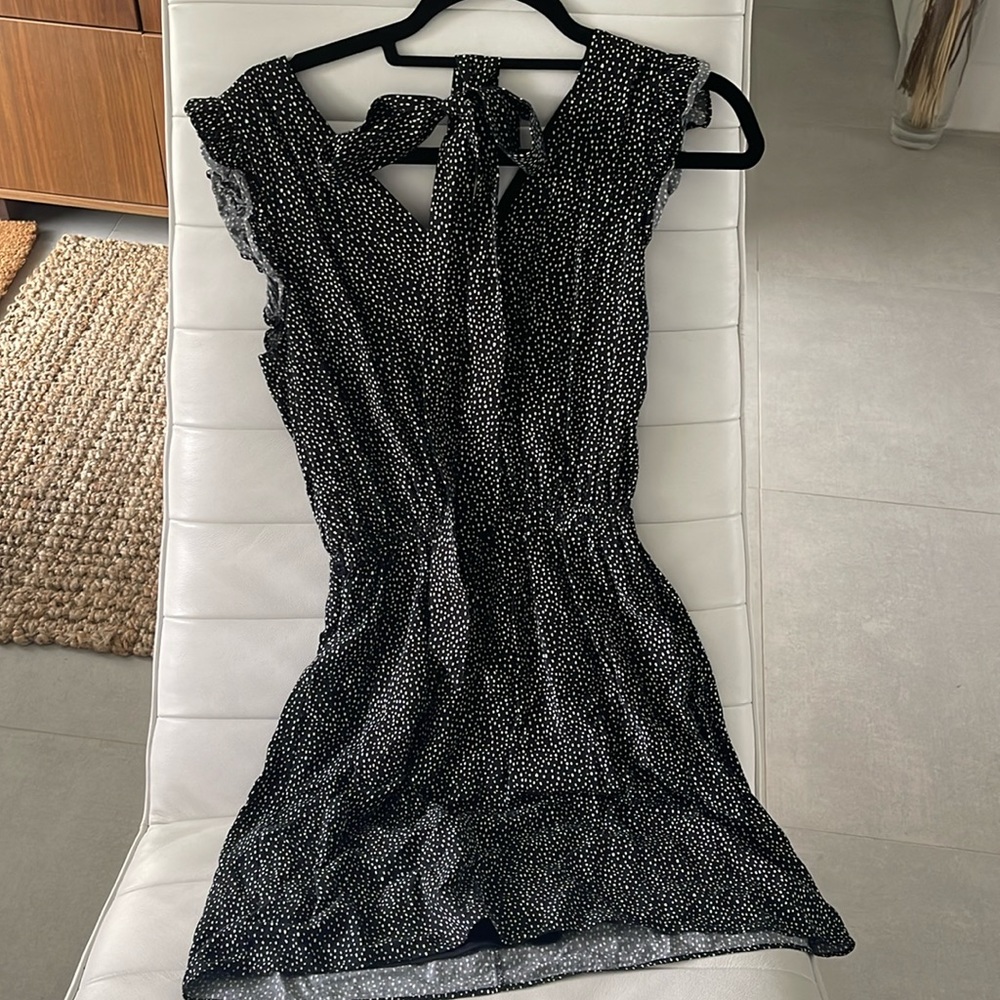 EXPRESS size XS Black and white polka dot dress elastic waistband ruffle sleeves